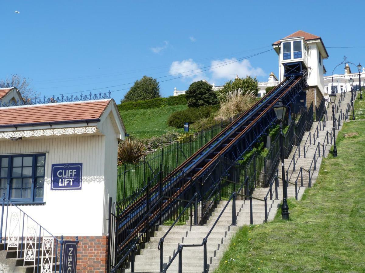 Southend Central Hotel - Close To Beach, City Centre, Train Station & Southend Airport Esterno foto